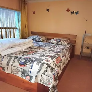 https://2-h-rivnevi-apartamenti-centr-universitet-franka-z-parkovkou.hotelslviv.net