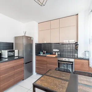 https://apartament-chmielna-loft.krakowhotelspoland.com